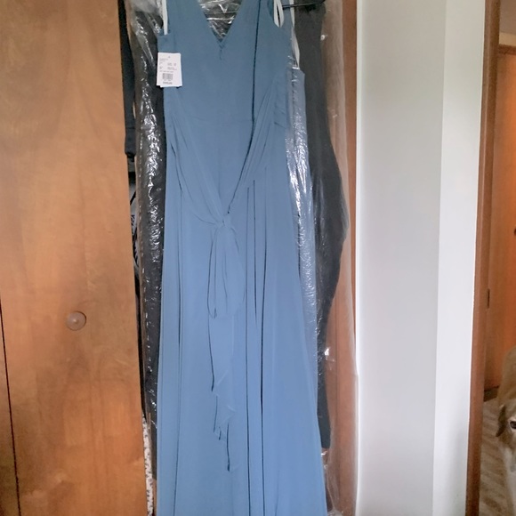 COPY - David’s Bridal Dress - Picture 1 of 4